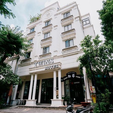 Twins Hotel Ho Chi Minh City Exterior photo